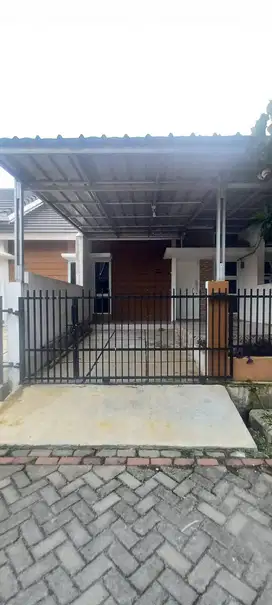 Kontrakan Rumah /6 bulanan VBI 6 - Dekat Stasiun Cilebut. 2KT-1KM