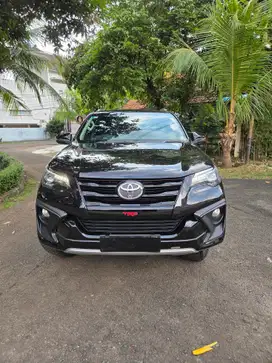 Toyota Fortuner VRZ TRD 2018