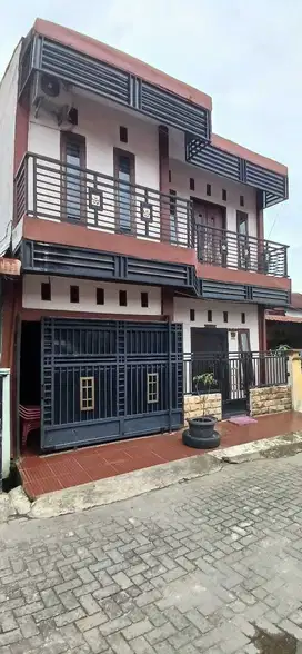 RUMAH MURAH 2 LANTAI DI KOMPLEK RORINATA SEI MENCIRIM SUNGGAL