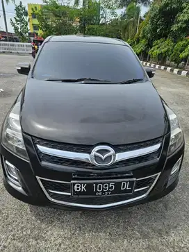 Mazda 8 tahun 2012