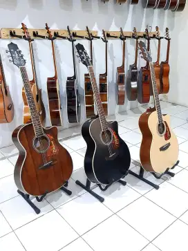 Gitar akustik takamine