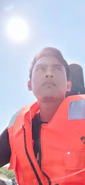 Saya lagi nyari kerja,