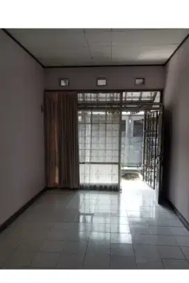 DISEWAKAN RUMAH TAMAN KOPO INDAH 2 PATUNG KUDA HARGA HERAN