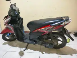 JUAL MOTOR VARIO 2010 WARNA MERAH