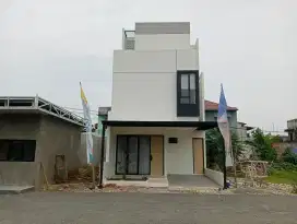 Rumah Modern 3 Kamar Tidur Dekat Pintu Tol Limo