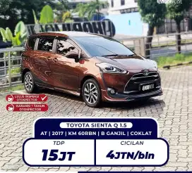 TOYOTA SIENTA Q 1.5