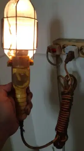 Lampu bengkel kuning