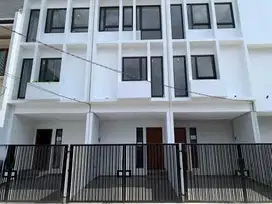 Dijual Rumah Brand New Muara Karang uk 4x15