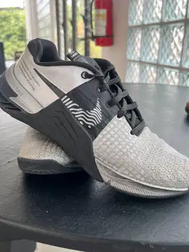 Nike alsi Metcon 8 Silver-black (Second baru) ukuran 40