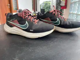 Nike ASLI Downshifter 12 Maroon (Second, Pribadi, Original) ukuran 40