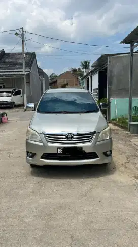 Kijang Innova AT 2013
