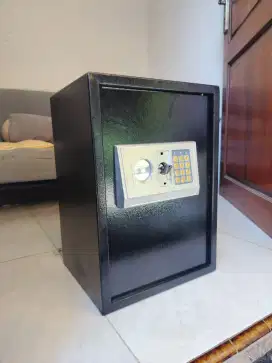 BRANKAS TEMPAT BARANG BERHARGA GRATIS ONGKIR