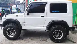 Suzuki Jimny 1982 Bensin