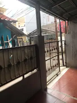 Dijual Rumah daerah Dewi Sartika