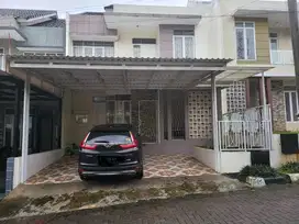 Dijual Rumah 2 Lantai di Bukit Cimanggu City