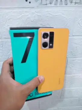 Dijual hp Oppo Reno 7 ram 8+8/256