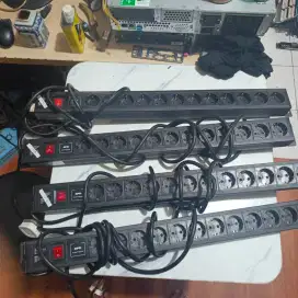 PDU RACKMOUNT 8 outlet anti oetir