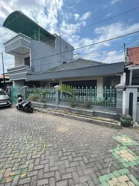 FAST Sale, Rumah 2 Lantai Di Jambangan Baru Dekat Karah Ketintang