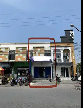 OPER SEWA RUKO 2LT DI DEPAN PASAR PPS