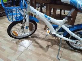 Sepeda  Schwinn 16 Anak usia 4 sd 12th