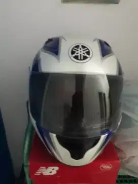 Helm Yamaha Full Face