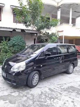 Nissan Serena 2010 Bensin