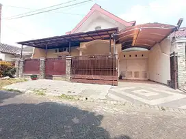 Dijual Rumah Lokasi di Pondok Blimbing Indah, Araya, Malang