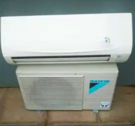 Ac 1/2 pk Daikin Thailand + pasang