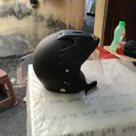Jual helm warna hitam