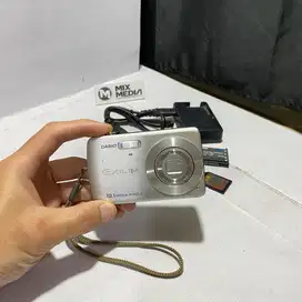 Casio Ex Z33 / Kamera Digital / Digicam