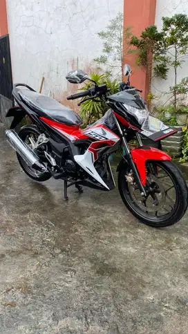 Honda sonic 150 R