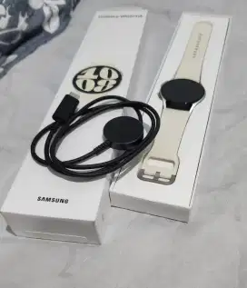 JAM TANGAN SMARTWATCH SAMSUNH