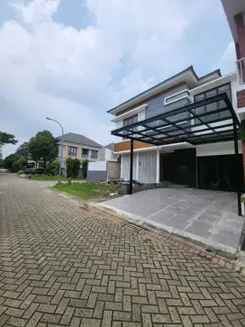 DISCOVERY BINTARO RUMAH BARU POSISI HOOK DG SWIMMING POOL SIAP HUNI