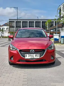 Dijual Mazda 2 R Skyaktiv 2015