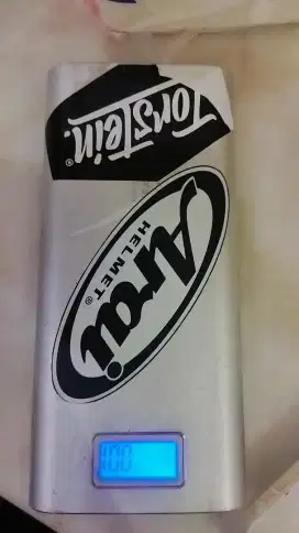 pOWER Bank besar