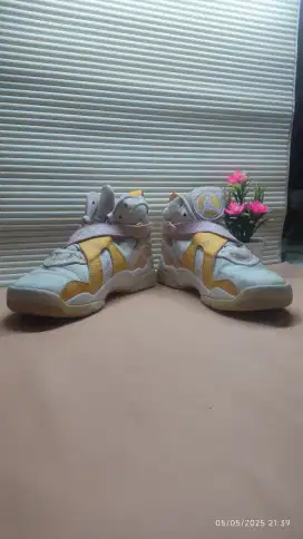 Air Jordan 8 retro MADE IN INDONESIA SIZE 37,5