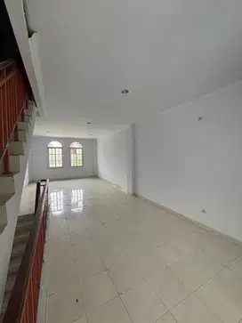 Disewakan  RUKO HAWAII  CITY RESORT CENGKARENG. ✓ LT: 4,5x15