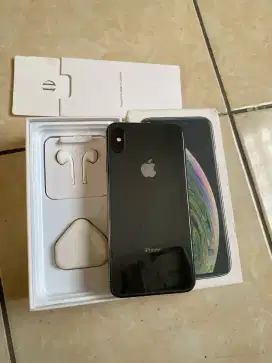 iPhone xs max fullset siap pakai
