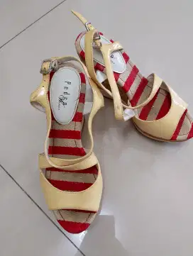 Wedges Pedro Woman