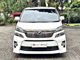 Dp 5jt Toyota Vellfire ZG 2014 Audioless Putih KM LOW