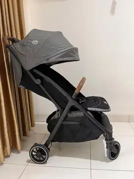 Joie Carbon Signature Stroller