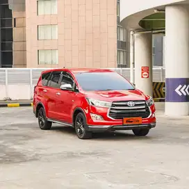Toyota Innova Venturer 2.0 AT 2017