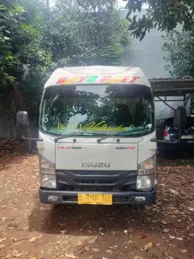 Isuzu nlr 55 long tahun 2021