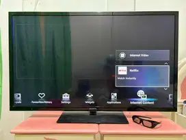 Dijual TV Sony Bravia 3D 55 inch + kacamata 3D