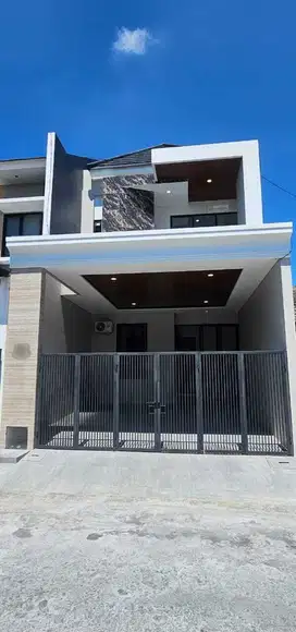 Rumah Baru Modern Minimalis Babatan Pantai Surabaya Timur