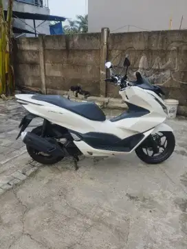 jual pcx putih 160 tahun 2023