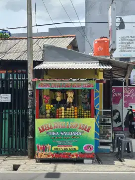 Dijual Gerobak bekas jualan jus + etalase pajangan buah
