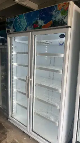 Showcase SandenIntercool 2 pintu