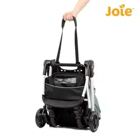 Stroller Bayi Meet Pact Lite / Kereta Dorong Bayi