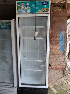 Showcase SandenIntercool 1 Pintu